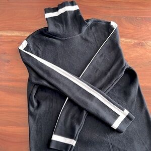 Women’s Turtleneck Sweater